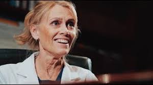 Debra Kramer's Instagram, Twitter & Facebook