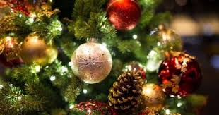 Natal, kesederhanaan, kreativitas, dan toleransi dalam hendaklah damai sejahtera allah memerintah dalam hatimu yang ditentukan berdasarkan kolose 3:15. 9 Inspirasi Warna Untuk Dekorasi Natal 2019 Popmama Com