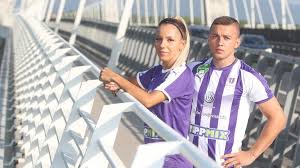 Besondere unterkünfte zum kleinen preis. Ujpest Fc 2019 Puma Kollekcio 11teamsports Hu