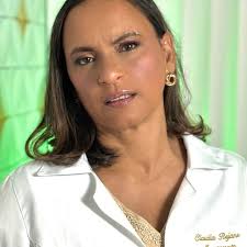 Claudia Lins (@claudialinsmassoterapeuta) • Instagram photos and videos