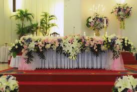 Kamu juga bisa meletakkan rak bunga sebagai dekorasi interior atau eksterior di rumah tanpa perlu rak model ini juga dapat menyimpan banyak pot bunga dan pot gantung, cocok untuk kamu yang. Makna Liturgis Perangkai Bunga Lusius Sinurat