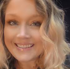 WOW! Food + fun gift card deals you'll want to see 😄 Comment PERK!