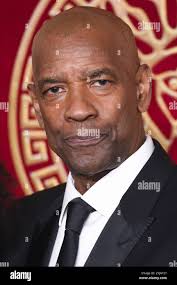 Robert mccall hi-res stock photography and images