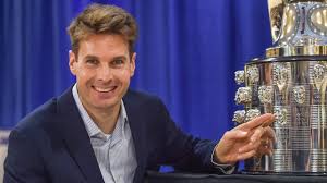 Then spiderman scaled the indianapolis motor speedway. Will Power Unveils His Face On Borg Warner Trophy Youtube