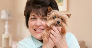 Pikkuruinen Lucy-palveluskoira rikkoo ennätyksiä!