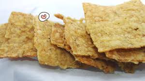 Silahkan buat para pecinta makanan cemilan untuk mempraktekan resep cara membuat kripik balado singkong berikut ini dirumah. Cara Membuat Keripik Tempe Renyah Orami