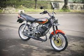 Bagi pemula modifikasi rx king bisa lihat detail rx king ini rx king original yang di modif ini tidak kalah dengan rx king cobra atau rx king drag bore up. Ini Dia Modifikasi Rx King Terbaru 2020