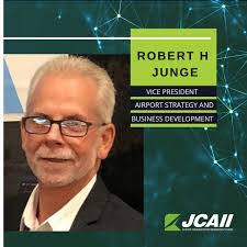 Robert Junge's Instagram, Twitter & Facebook