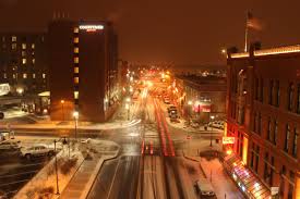 Knsi News On Twitter Honest Abe And Downtown St Cloud On A Snowy Night In The Granite City Cloudy And 34 On Sunday Up To 40 On Monday Nwstwincities Https T Co Orasaknxwt Twitter
