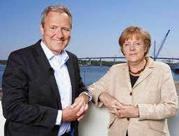 Srf comedy is feeling motivated. Frank Baumann Uber Das Show Und Humorgeschaft Und Wie Man Die Masse Erreicht Xecutives Net