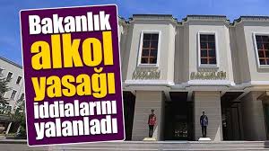 Aybaş twitter hesabından yaptığı paylaşımda alkol satışı yasağı kalkmıştır, herkese hayırlı olsun dedi. X6ep6p3kt65jbm