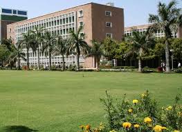 Aiims New Delhi All India Institute Of Medical Sciences Images Gallery And Promotional Videos 2018 2019 Engineering Colleges Medical Science Science Images