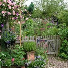 Pin Von Ale Auf Ab Ins Beet Garten Landschaftsbau Bauerngarten Cottage Garten