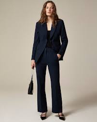 Petite Madelyn blazer in four-season stretch