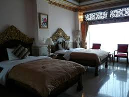 Villa dengan fasilitas interior yang mewah ini berlokasi strategis di kawasan puncak yang sejuk, dengan akses jalanan beraspal yang . Seruni Ii Gunung Gede Hotel Reviews Bogor Indonesia Tripadvisor