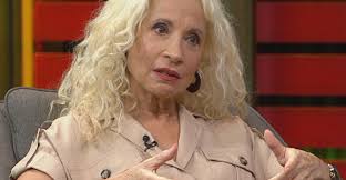 Con gran sentido de responsabilidad recibo y agradezco el respaldo de nuestros jóvenes camuyanos. Gaby Hernandez Divirtio Al Hablar De Su Vida En El Extranjero Chilevision