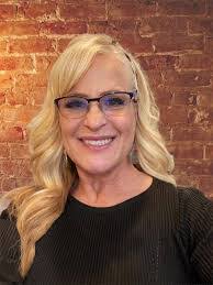 Gretchen Sheets's Instagram, Twitter & Facebook