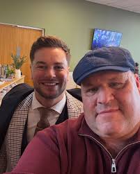 Just a couple of good looking geezers at Cheltenham. Coral bosh