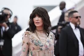 Mais isabelle adjani est aussi, de par son métier de comédienne, jugée sur son apparence. Isabelle Adjani Ce Reve De Cinema Qu Elle A Abandonne Pour Son Pere