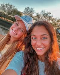 KRISTEN KOPORC & BIRDIE PRICE ARE HOME!!!!!💙💛💙💛 Welcome to the sweetest  sisterhood baby deltas!!!! #luckymeimaddd