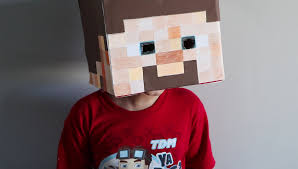 Diy Comment Faire La Tete De Steve Minecraft Avec Carton Crayon De Couleur Papier Construction Et Colle Un Deg Steve Minecraft Deguisement Fete Halloween