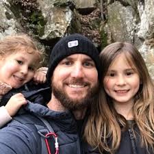 Tyler Knapp (@tyler_knapp)