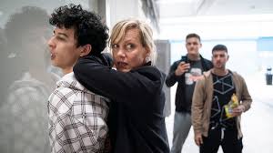 Konfliktstark und meinungsfreudig, frei von angst und engagiert für die sache: Tatort Heute Tatort Heute Aus Ludwigshafen So Wird Hetzjagd Augsburger Allgemeine