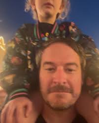 Some people might not be aware that I LOVE to paint. Abstract painting is  one of my favorite therapeutic ways to self express. On April 30th I'll be  taking the stage with