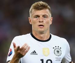 On august 14, 2013, jessy gave birth to a son, leon kroos. Toni Kroos Biography Childhood Facts Family Life Of German Footballer
