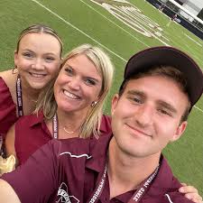 2 months into grad school & 4 gamedays later. Thankful for these people &  this place 😄