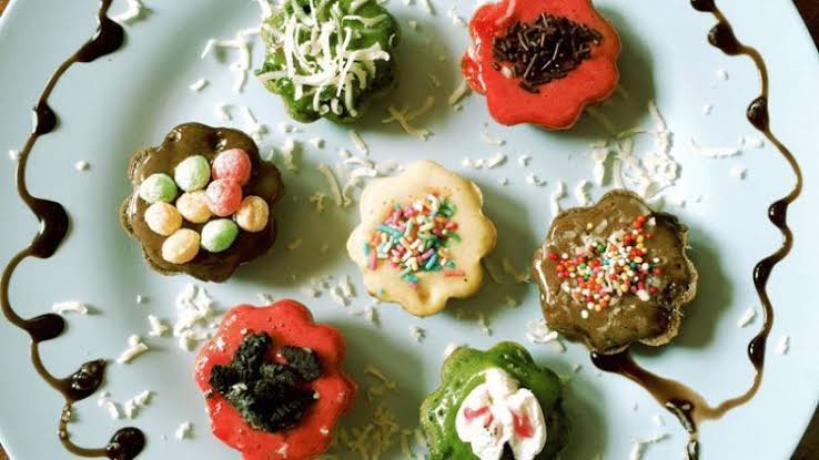 Hasil gambar untuk kue cubit"