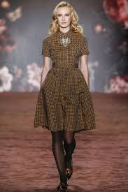 Aw 16 17 The Brits Runway Little Britain Dress Vichy Gold Vintage Winter Fashion Berlin Fashion Week Fashion Week