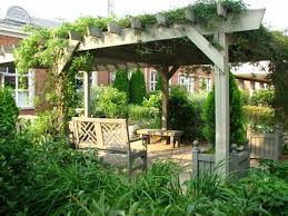 Garten Pergola Gestalten 50 Ideen Fur Ihre Sommerliche Gartengestaltung Rustikale Pergola Gartengestaltung Pergola