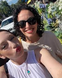 Rachel Leifer's Instagram, Twitter & Facebook