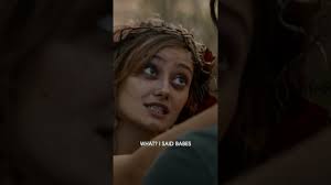 Lucky Travis. #yellowjackets #ellapurnell