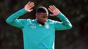 Antonio rüdiger is a german professional footballer who plays as a centre back for premier league club chelsea and the germany national team. Nach Instagram Like Fur Macron Beleidigung Nationalspieler Rudiger Entschuldigt Sich War Ein Fehler Sportbuzzer De
