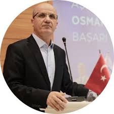 Kitabevi yayınları 2004) isimli kitabı, garanti bankası'na bağlı osmanlı bankası arşivleri ve araştırma merkezi tarafından 2005 yılında kitap dalında en iyi eser ödülüne layık görüldü. Erol Ozvar Biyografya