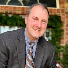 Zeb Freeman's Instagram, Twitter & Facebook