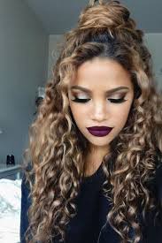 Several experiential studies were conducted in which most people preferred curly o. 40 Photos Of Curly Haired Women That Will Make You Embrace Your Curls