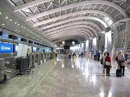 Since 2005, it has consecutively been rated as the best airport in the world by the airports council international. Four Indian Airports In Skytrax In Top 100 Airport List For 2021 Mumbai Falls Delhi Rises In Rankings Times Of India