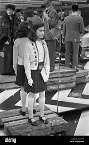 Wax Museum Madame Tussaud in Amsterdam; Anne Frank Date: 22 September 1970  Location: Amsterdam, Noord-Holland Keywords: museums, wax sculptures  Personal name: Frank, Anne Institution name : Madame Tussauds Stock Photo