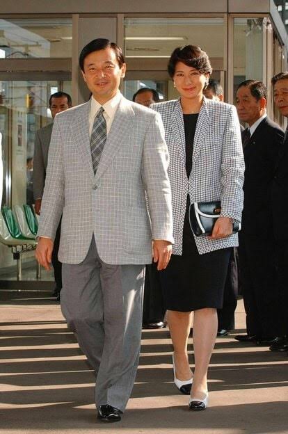 2ページ目)雅子さまは「お産がとても楽しかった」と不思議そうに 「小さな愛子さま」は踊るように手足を動かした 誕生を支えた主治医秘話 | AERA DIGITAL（アエラデジタル）