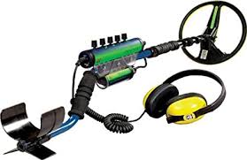 Looking to going scuba diving at the beach and hunting for treasure could not be made easier if you have just the right tools for detecting those tiny metals at the so, if you are trying to find the best underwater metal detector, you might need to consider our recommendations on our list of top 10. Amazon Com Minelab Excalibur Ii 1000 Underwater Metal Detector Hobbyist Metal Detectors Garden Outdoor