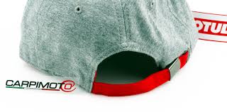 Ingresso con finestra, soggiorno, due camere da letto, cucina vivibile, bagno con grande box doccia. Motul Cap 203820