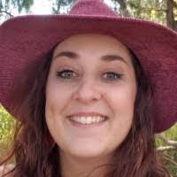 Ashley Degraaf's Instagram, Twitter & Facebook