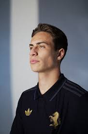 Roberto Cipriano's Instagram, Twitter & Facebook