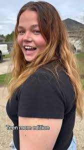 Ebony Schultz's Instagram, Twitter & Facebook