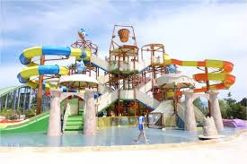 Vos places pour les parcs d'attraction au meilleur prix avec notre billetterie en ligne carrefour spectacles. Splashworld Le Super Parc Aquatique En Provence Lucky Sophie Blog Famille Voyage Parc Aquatique Parcs Parc