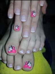 Uñas de gel para los pies una tendencia que sigue aumentando. Excelente Arte De Unas De Pies Manicura De Unas Unas Con Mariposas
