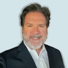 Kevin Ghiasi's Instagram, Twitter & Facebook